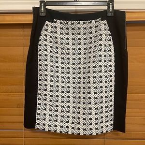 Worthington Size 14 Black/White Skirt
